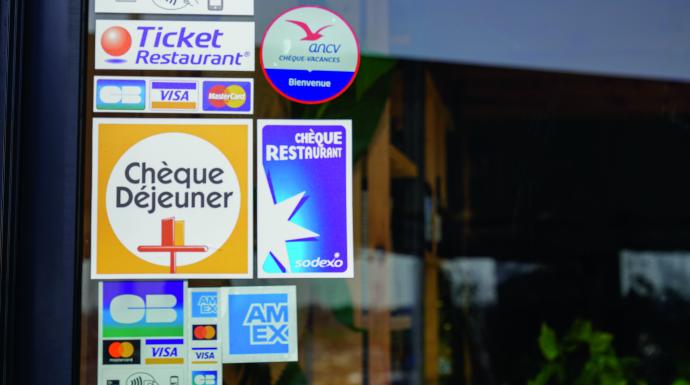 action-collective-transatlantis-commission-titres-restaurant